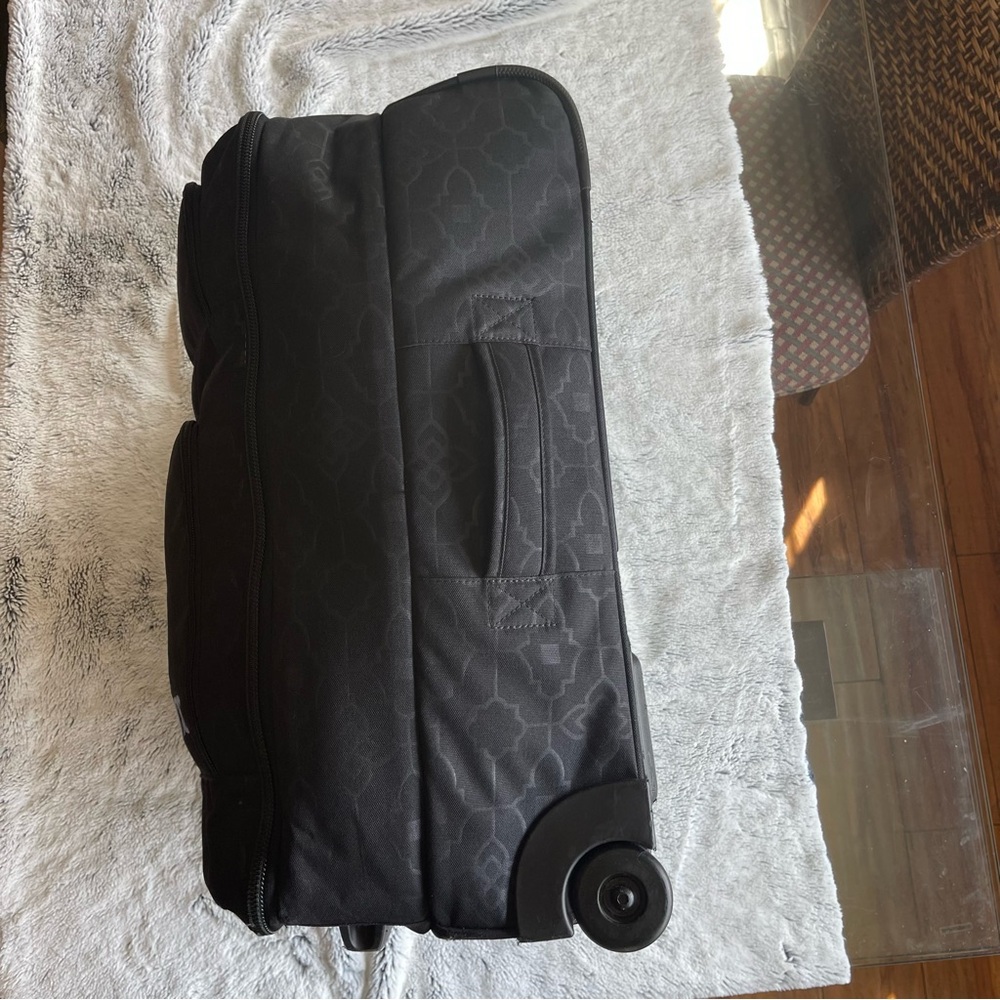 DAKINE 2 Wheel Carry On Roller Suitcase 42L - Picture 6 of 16